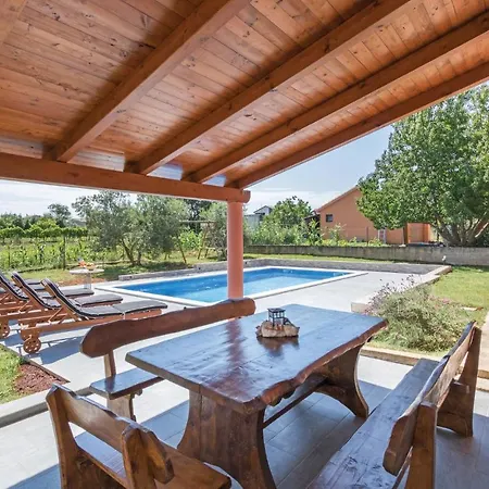 Cozy In With Kitchen Holiday home *