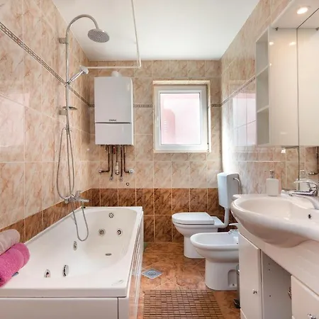 度假居 Cozy In With Kitchen
