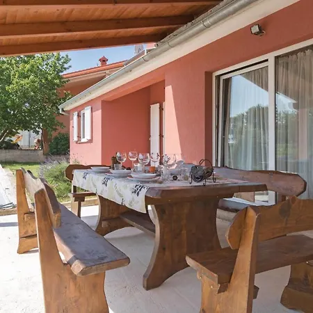 Holiday home Cozy In With Kitchen Fazana