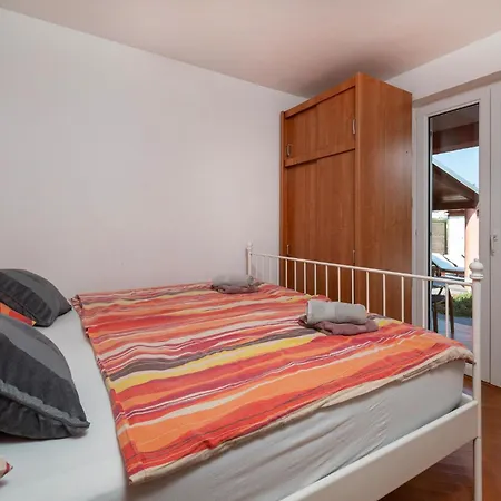 Five-bedroom In Tatil Evi *