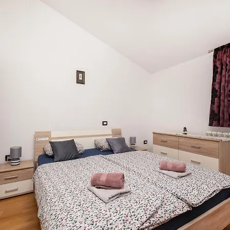 Tatil Evi Five-bedroom In