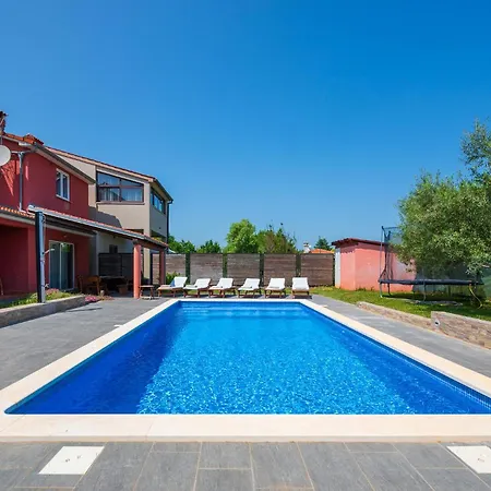 Tatil Evi Five-bedroom In Fažana