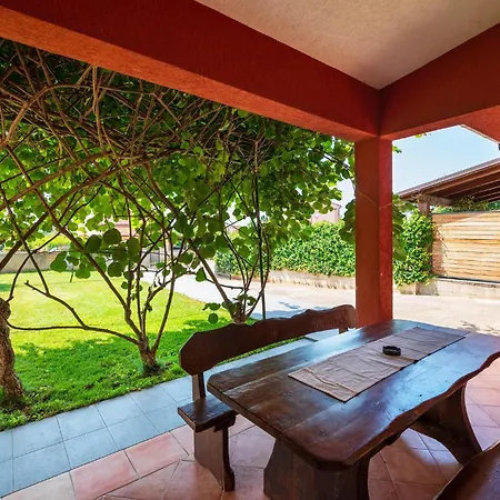 Five-bedroom In * Fažana
