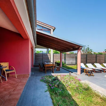 Tatil Evi Five-bedroom In